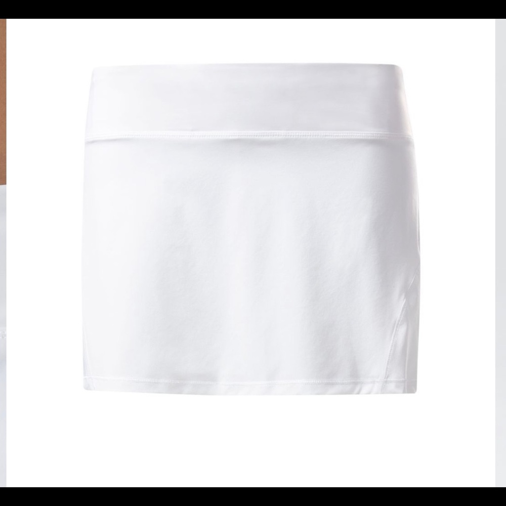 Lululemon Circuit Breaker Skirt
White size 10
